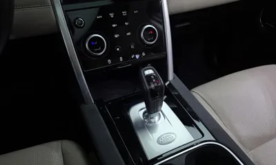 Land Rover Discovery Sport 2022, 27253 км, за 34700000 KRW - фото 9