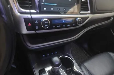 Toyota Highlander 2015, 196300 км, за 67979686.04 CNY - фото 14