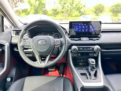 Toyota RAV4 2023, 50000 км, за 108800 CNY - фото 9