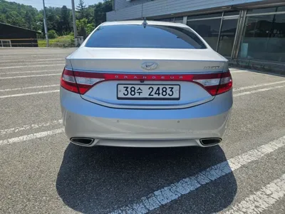 Hyundai Grandeur 2012, 147103 км, за 3900000 KRW