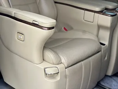 Toyota Alphard 2017, 167000 км, за 298000 CNY - фото 8