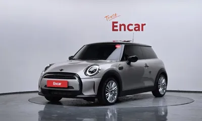 MINI Cooper · 2022 год