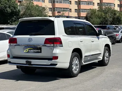 Toyota Land Cruiser 2019, 90000 км, за 459799 CNY - фото 5