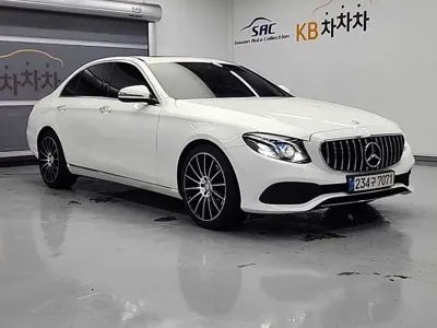 Mercedes-Benz E-Class 2017, 104343 км, за 19900000 KRW