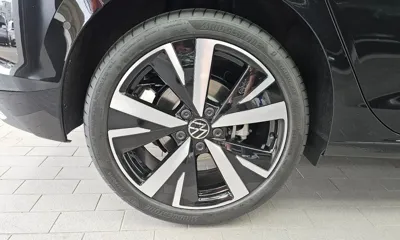 Volkswagen Golf 2026, 16 км, за 39990000 KRW - фото 5