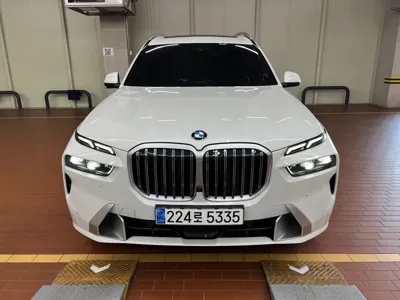 BMW X7 · 2024 год