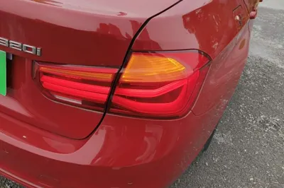 BMW 3 Series 2017, 98000 км, за 63289 CNY - фото 10