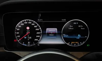 Mercedes-Benz E-Class 2019, 95501 км, за 26900000 KRW - фото 8