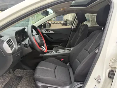 Mazda 3 Axela 2017, 530000 км, за 37800 CNY