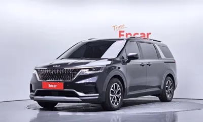 Kia Canival · 2023 год