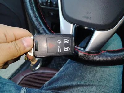 Volvo S60 2017, 64100 км, за 47850.91 CNY - фото 9