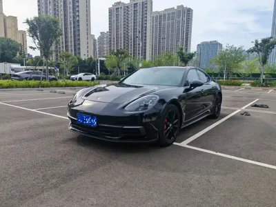 Porsche Panamera · 2020 год