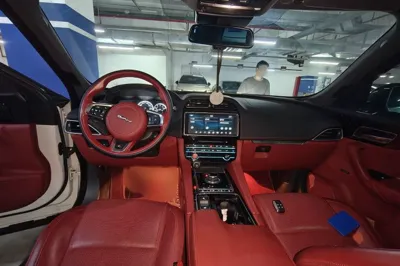 Jaguar F-Pace 2018, 155900 км, за 92921.44 CNY - фото 18