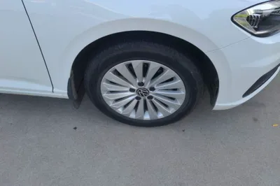 Volkswagen Lavida 2019, 13700 км, за 53738 CNY - фото 8