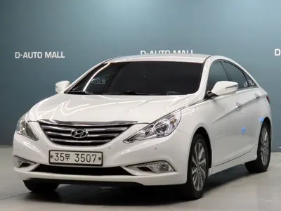 Hyundai Sonata · 2013 год