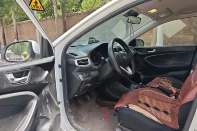 Hyundai Verna (older generation) 2017, 33900 км, за 25680.81 CNY - фото 22