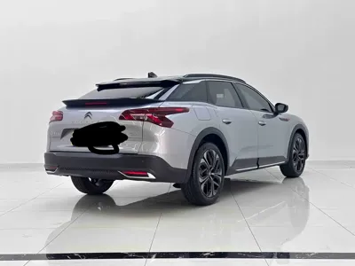 Citroen C5 X 2024, 9400 км, за 109900 CNY