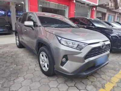 Toyota RAV4 2023, 24000 км, за 99000 CNY - фото 4