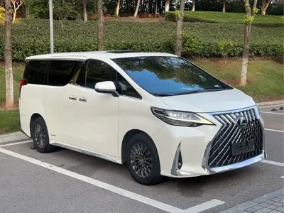 Lexus LM 2021, 220000 км, за 568000 CNY