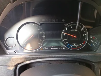 BMW 3 Series 2019, 81100 км, за 100734.69 CNY - фото 8