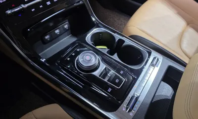 Kia Canival 2023, 137570 км, за 25000000 KRW - фото 9