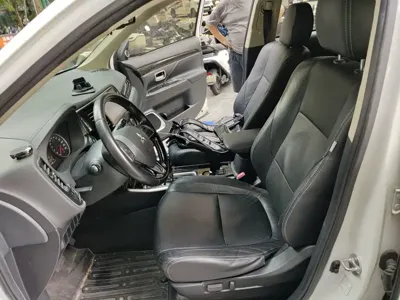Mitsubishi Outlander 2018, 152900 км, за 42900 CNY - фото 8