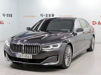 BMW 7-Series · 2022 год