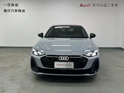 Audi 奥迪A5L 2025, 3300 км, за 233800 CNY