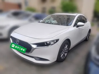Mazda Mazda 3 Axela 2020, 47400 км, за 67840.66 CNY - фото 1