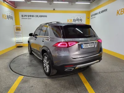 Mercedes-Benz GLE-Class 2022, 84904 км, за 61800000 KRW