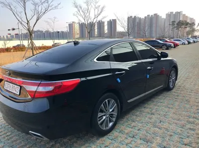 Hyundai Grandeur 2016, 147311 км, за 9400000 KRW