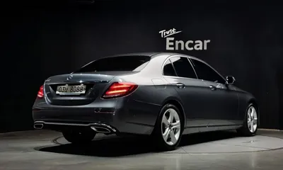 Mercedes-Benz E-Class 2018, 130247 км, за 99990000 KRW