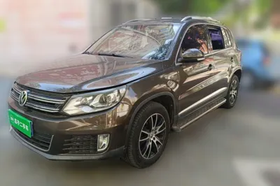 Volkswagen Tiguan 2015, 89600 км, за 46960.37 CNY - фото 1