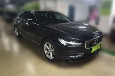 Volvo S90 2019, 87400 км, за 117727.23 CNY