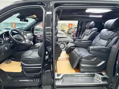 Mercedes-Benz V-Class 2019, 80000 км, за 188800 CNY - фото 8