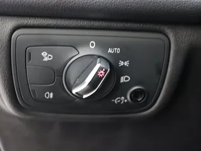 Audi A6L 2017, 100000 км, за 109800 CNY - фото 10