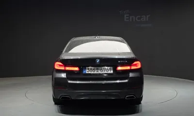 BMW 5-Series 2022, 79790 км, за 36400000 KRW