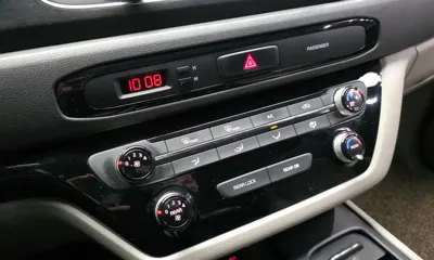 Kia Canival 2018, 136098 км, за 9900000 KRW - фото 16