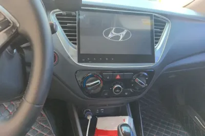 Hyundai Verna (new generation) 2016, 126500 км, за 35565.3 CNY - фото 11