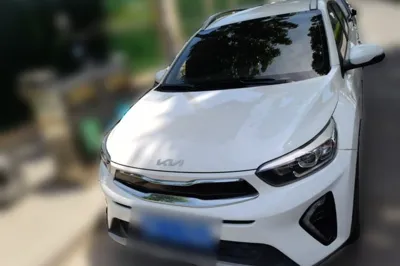 Kia kx1 Stonic 2021, 29400 км, за 76511.14 CNY