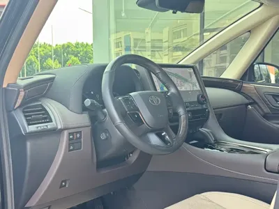 Toyota Alphard 2024, 45000 км, за 798000 CNY - фото 9