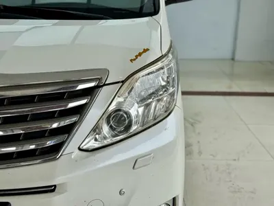 Toyota Alphard 2016, 130000 км, за 143800 CNY