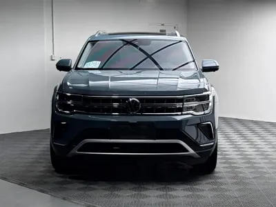 Volkswagen Teramont 2023, 60000 км, за 182000 CNY