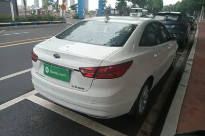 Ford Escort 2017, 89200 км, за 37082.92 CNY - фото 2