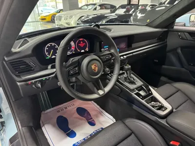 Porsche 911 2025, 118 км, за 339000000 KRW