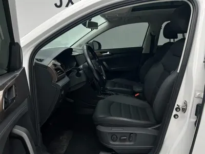 Volkswagen Tharu 2022, 48000 км, за 133800 CNY - фото 8