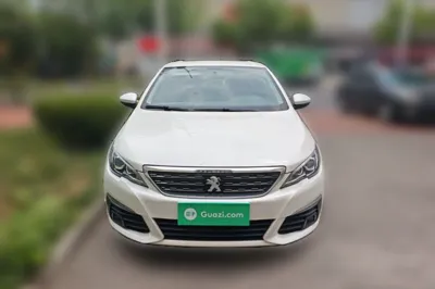 Peugeot 308 2016, 53400 км, за 41984.26 CNY