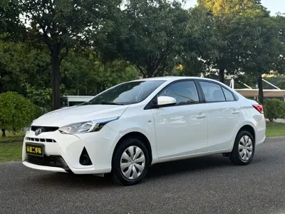 Toyota Yaris L · 2022 год