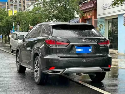 Lexus RX 2021, 72000 км, за 225799 CNY