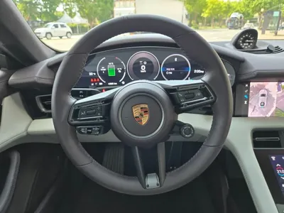 Porsche Taycan 2026, 4700 км, за 211600000 KRW - фото 9